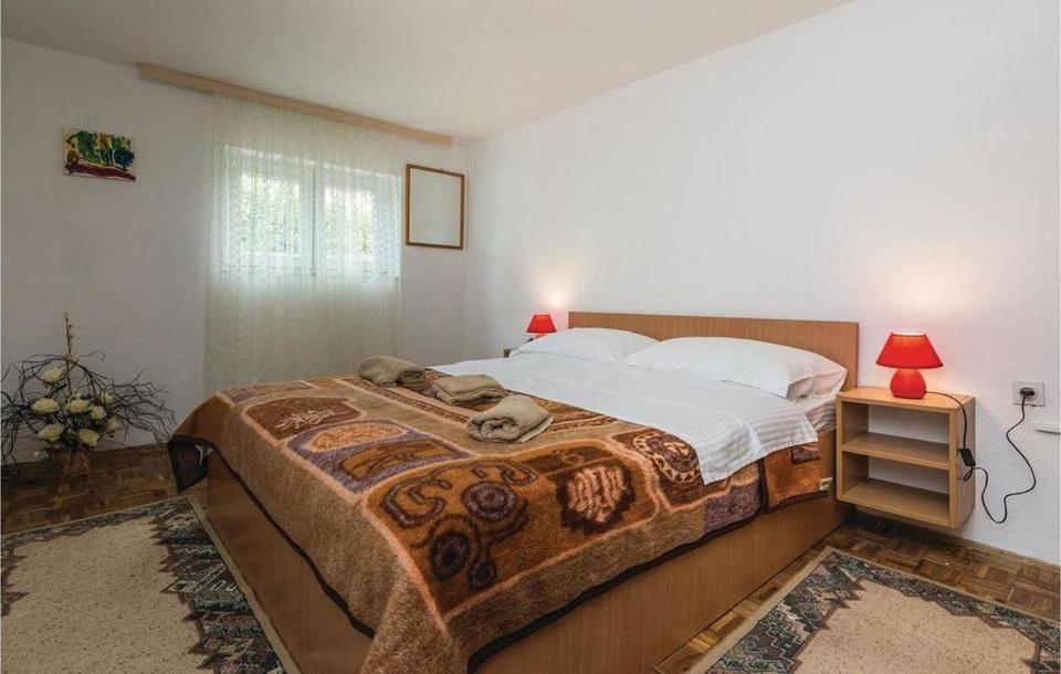 Apartmani L&Z เพทรอซาเน ภายนอก รูปภาพ